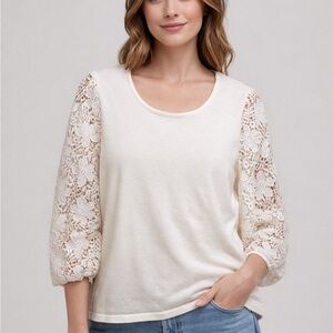 Adrianna papell blouse with floral lace sleeves Medium